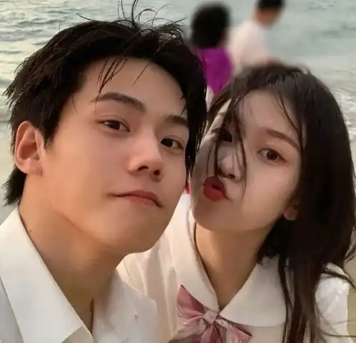 真人情头愿陪你三生三世,一世枕边书,一世怀中猫,一世意中人
