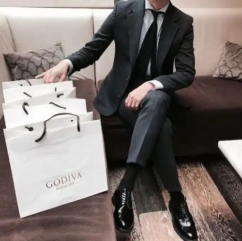 男生头像丨成熟西装衬衣控男头
