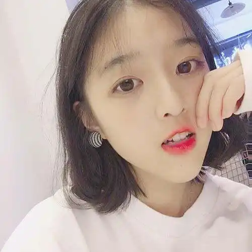 我比男朋友大十一岁,看起来他对我很好,但我觉得他又想我什么都听他的,该怎么
