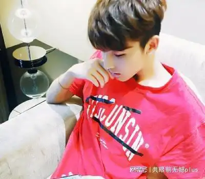 男生头像男生头像成熟稳重,时光流逝回忆太多第243期
