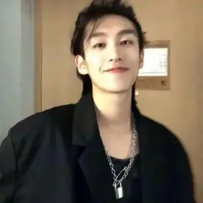 男生头像阳光帅气真人高清,真人气质男头潮流合集
