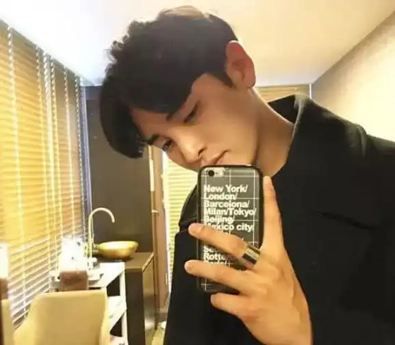 渣男都有这三个特征,套路特别多,单纯的小姐姐是玩不过他的
