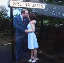 未成年女儿跟老男人私奔结婚女婿竟向其父母索要抚养费
