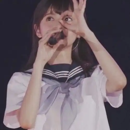 今日头像斋藤飞鸟飞鸟的脸好小
