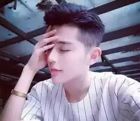 夏季男生撩妹必备发型,剪完一秒变男神
