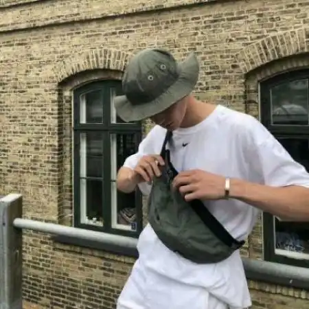 微信时尚潮男头像,万般野心的男生最有范了
