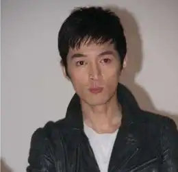 男明星卸妆后,鹿晗无差别,张杰不敢认,他直接没有眉毛
