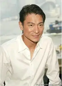 衬衣杀李易峰胡歌杨洋大牌男明星耍酷都爱白衬衫
