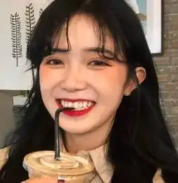 这个姑娘,我用头像快一年了,就想知道这个人是谁她的微博,跪求微博信息
