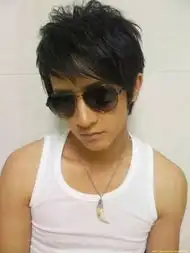 韩庚,和陕西的妞一起戏水吧
