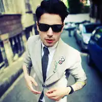 欧美控qq男生头像曾经的诺言都已凋零
