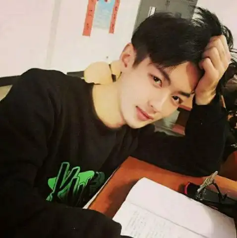 十二星座最坚定的4个星座男,爱上之后绝对不会轻易离开你
