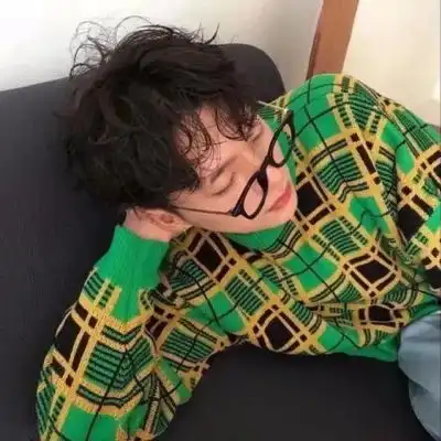 阳光男孩头像图片素描起