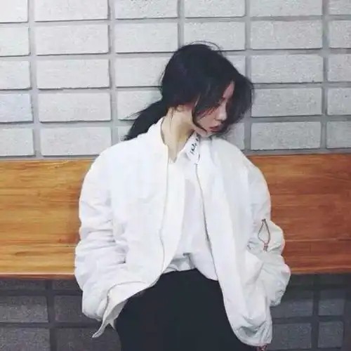 这三个星座总是和前任藕断丝连,在感情中太过优柔寡断
