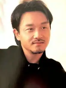 长胡子后的男星吴秀波迷人,张国荣更帅,胡歌陈坤颜值下降
