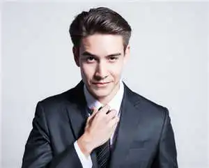 四种懂得疼老婆的男人面相
