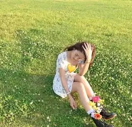 陈赫娇妻张子萱,穿碎花裙又甜又美,搭披肩长卷发尽显女神范
