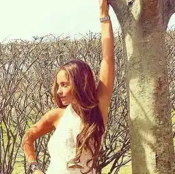 她怒减70斤成网红合影爱豆更获男神表白
