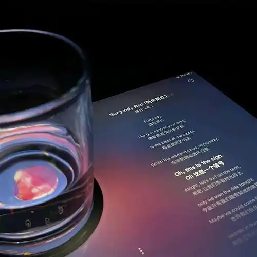 2023最新杯子干净简约风景头像
