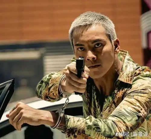 越老越帅的港圈男星,我只服这7位,男人味爆棚连脸上褶子都迷人
