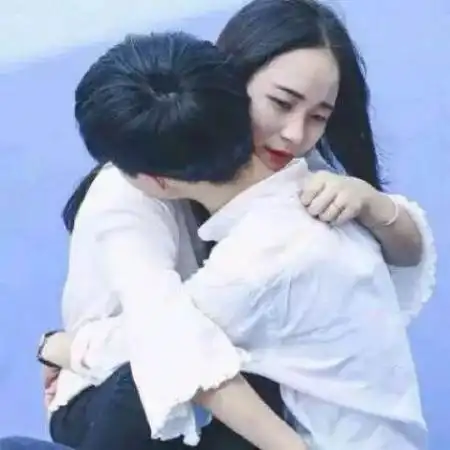 qq个性头像情侣小清新,到最后我才发现我是爱你的
