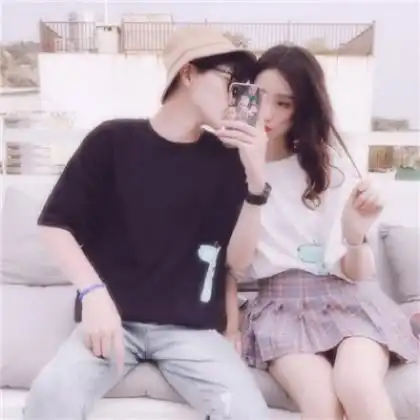 qq头像情侣一男一女,你从未走出我的思念
