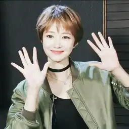 记得五年前,和男友吵架分手了,昨天同学聚会...
