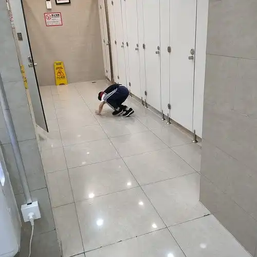 今日份恐男
