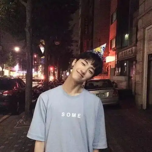 男生头像经得起坎坷,经得起平淡
