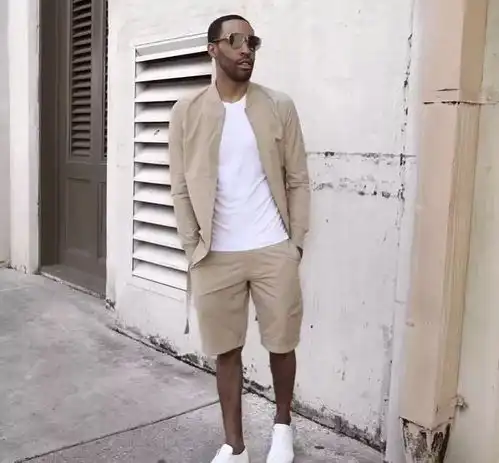 黑黄白三种肤色怎么穿衣选对色彩才是关键
