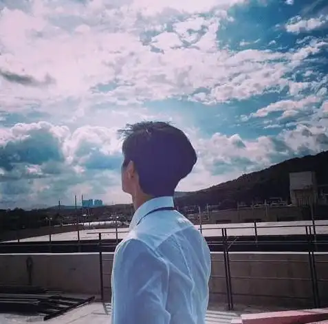 邱晓林依稀光景阴晴雨,点滴心情一二三
