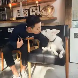 头像男抱猫伤感