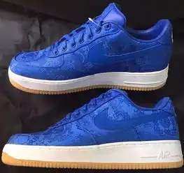 陈冠希在ins.上发布了一张airforce1外底的图片,timwalker于伦敦va博物馆开展
