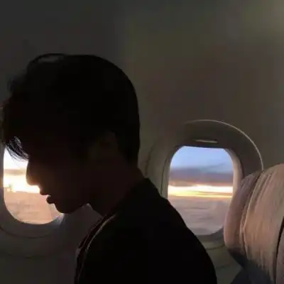 很有深意的好看的男生头像大全一眼就不会忘的很高级的男头
