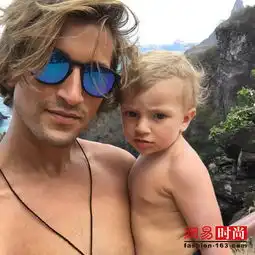 维密超模糖糖和相恋13年的未婚夫超高颜值
