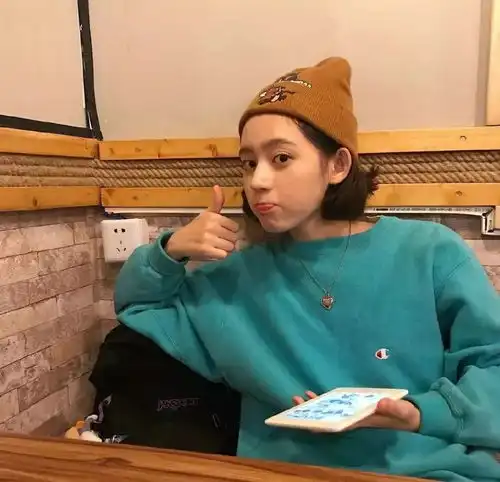 头像人心变得真快我赶不上也抓不紧
