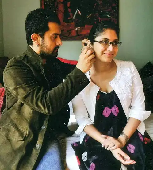 著名男星阿米尔汗官宣离婚,和平结束和第二任妻子15年的婚姻
