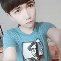 求大家配一个情侣男头像啊
