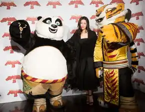 功夫熊猫3首映性感灵蛇朱珠黑色蕾丝
