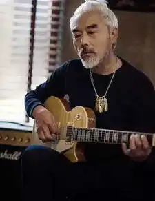 演了一辈子配角,他却是中国最时尚的男人
