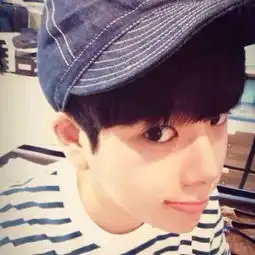 韩国风男生头像
