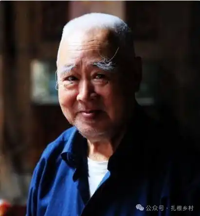耳内长毛人聪慧,眉毛长长人长寿,啥意思眉毛突然长长好不好
