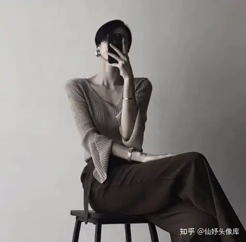 有没有高级而小众头像的头像
