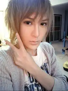 求另一半连勋的男生头像
