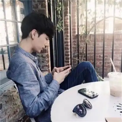 小清新男生头像暖男,做一个都喜欢的男生吧
