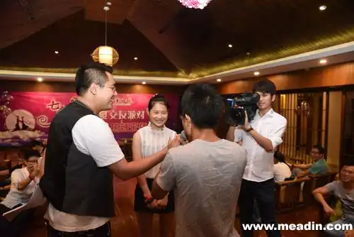 中国红娘网携手云曼温泉开启温泉湿身相亲派对
