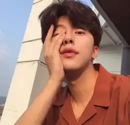 情侣交往时,若男票出现这3种反常行为,妥妥的真爱无疑了
