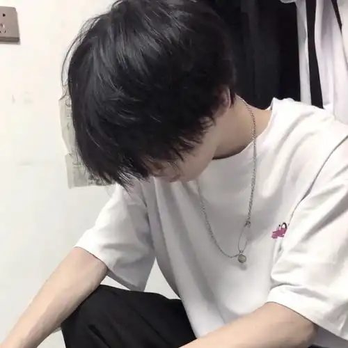 ins文艺范真人男头
