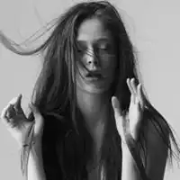欧美伤感头像女生黑白黑白欧美美女伤感的头像
