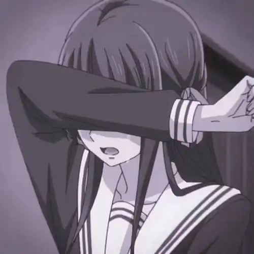 不开心伤感女生头像
